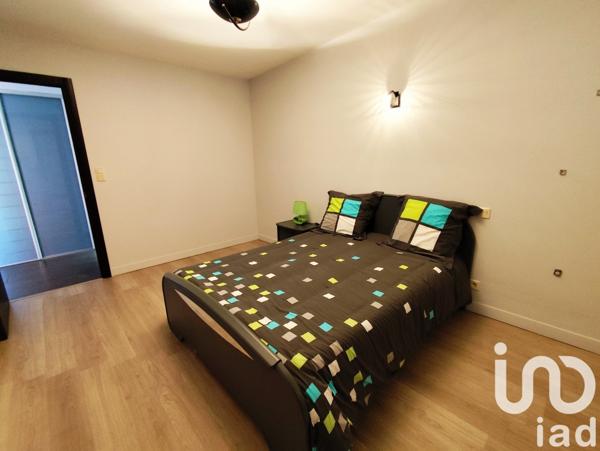 Maison d’architecte 6 pièces de 240 m² à Sainte-Marie (35600)