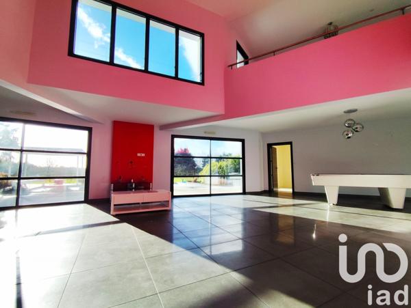 Maison d’architecte 6 pièces de 240 m² à Sainte-Marie (35600)