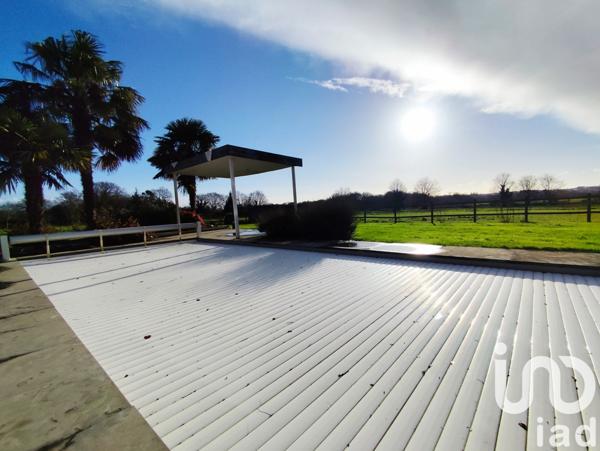 Maison d’architecte 6 pièces de 240 m² à Sainte-Marie (35600)