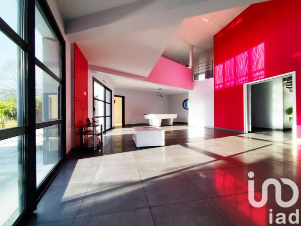 Maison d’architecte 6 pièces de 240 m² à Sainte-Marie (35600)