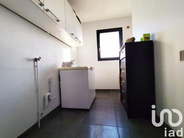 Maison d’architecte 6 pièces de 240 m² à Sainte-Marie (35600)