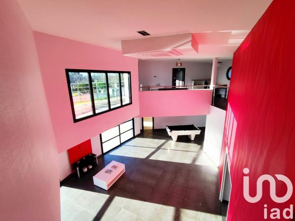 Maison d’architecte 6 pièces de 240 m² à Sainte-Marie (35600)