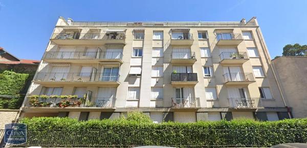 Appartement à louer 2 pièces 44m² Versailles (78000)