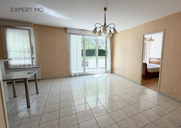 Saint-Égrève (38120) appartement T2 52 m2 avec terrasse