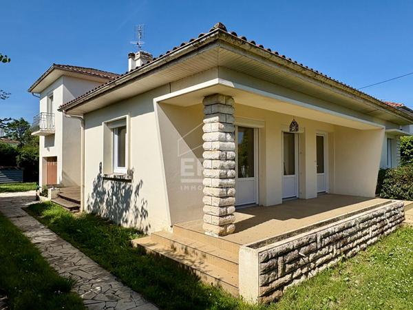 Maison Pineuilh 6 pièce(s) 3 chambres 146 m2 habitables quartier calme possibilité de vivre de plain pied
