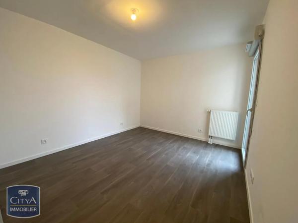 Appartement à louer 2 pièces 42.3m² Montlouis-sur-Loire (37270)