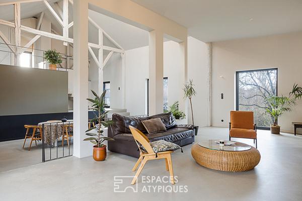 Maison loft réinventée dans une ancienne grange du XIXè siècle