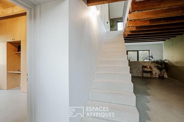 Maison loft réinventée dans une ancienne grange du XIXè siècle