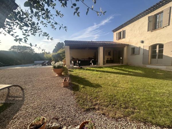 Golf de Pont Royal, Maison classe B , pisicne chauffée