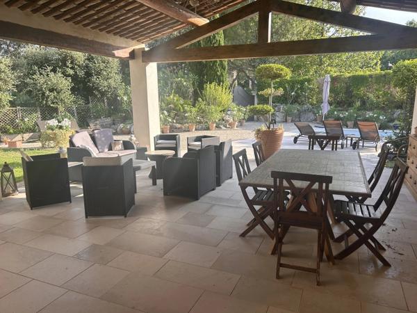 Golf de Pont Royal, Maison classe B , pisicne chauffée