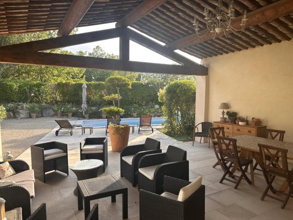 Golf de Pont Royal, Maison classe B , pisicne chauffée