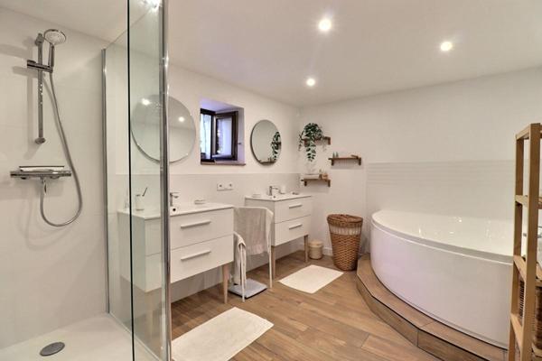 Maison de Ville 7P 210 m² avec Garage / Atelier à CROLLES (38920)