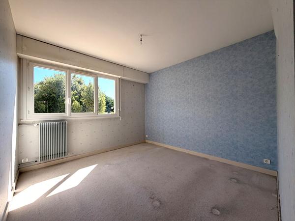 Appartement 4 pièces. Beaux volumes, résidence calme et verdoyante