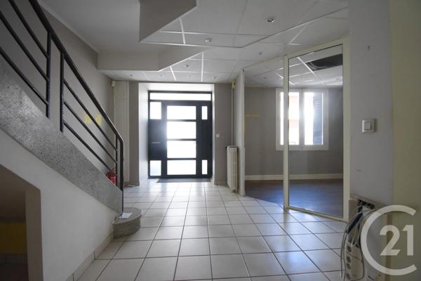 Maison à vendre  7 pièces - 273,72 m 2   VICHY  - 03