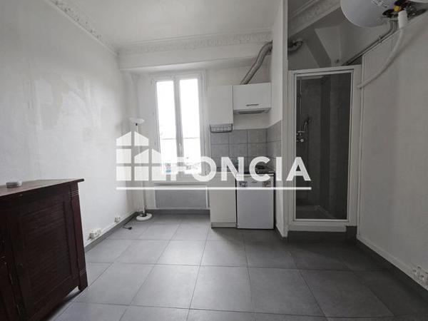 Location Studio 11.58 m² - 8 - 8 BIS RUE DE L'ARCHEVECHE Charenton Le Pont 94220