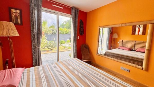 Jolie villa récente de plain-pied, très soignée