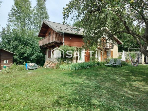 Maison de 98m² sur 2 niveaux avec terrasse d'été , abri de jardin,sur 1500m² de terrain