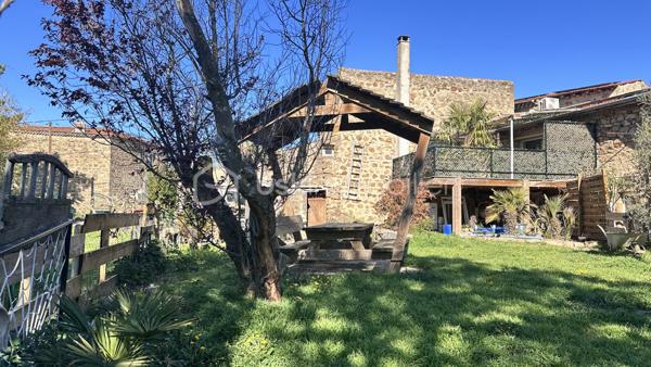 Maison en pierre de 103 m²