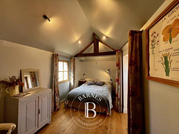 Givry, Maison de village 8 Chambres -  386 m² à vendre