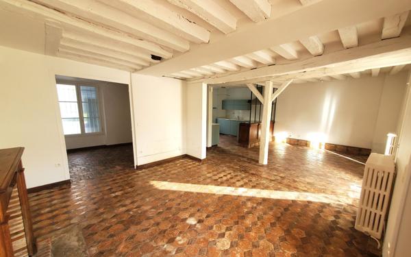 Maison à vendre    5 pièces • 145 m2 Crécy-la-Chapelle