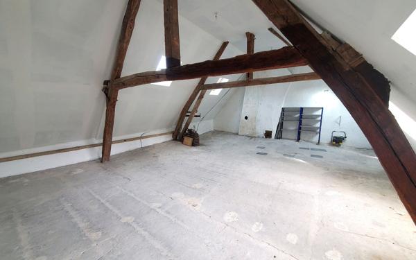 Maison à vendre    5 pièces • 145 m2 Crécy-la-Chapelle