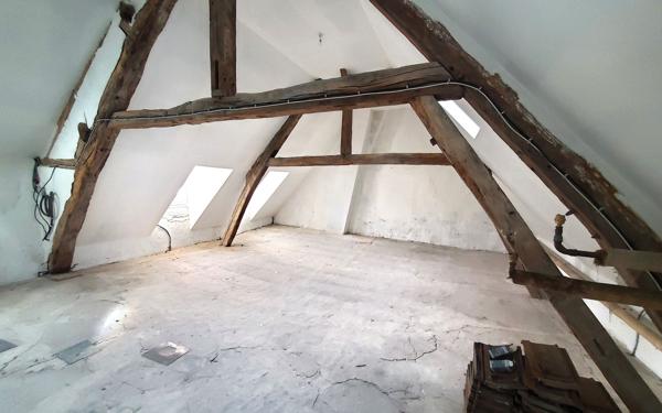 Maison à vendre    5 pièces • 145 m2 Crécy-la-Chapelle