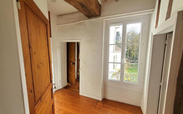 Maison à vendre    5 pièces • 145 m2 Crécy-la-Chapelle