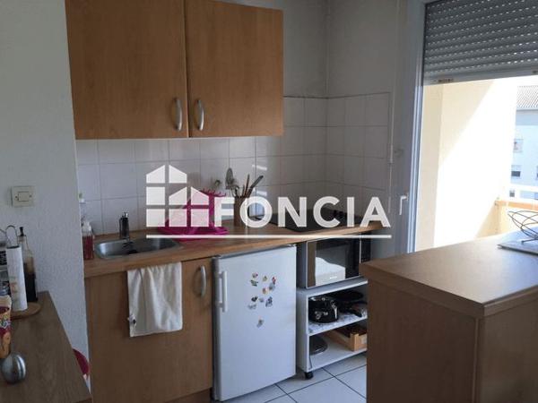 Location Studio 28 m² - 95 RUE DU PONT DE LA GARDE Agen 47000