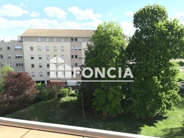 Location Studio 28 m² - 95 RUE DU PONT DE LA GARDE Agen 47000