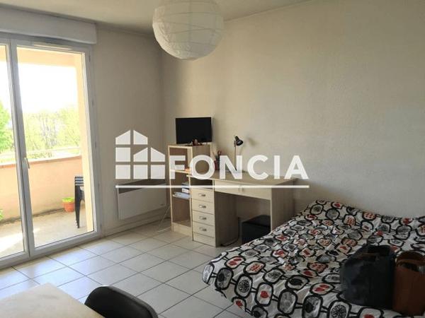 Location Studio 28 m² - 95 RUE DU PONT DE LA GARDE Agen 47000