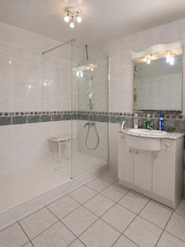 Appartement à vendre 4 pièces  (63)