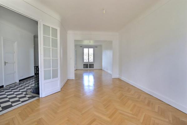 EXCLUSIVITE CHAMALIERES, belle villa avec 6 chambres, garage et jardin