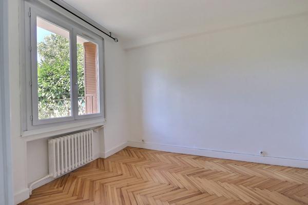 EXCLUSIVITE CHAMALIERES, belle villa avec 6 chambres, garage et jardin