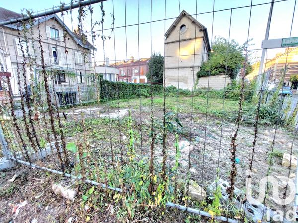 Terrain à vendre 128 m² Creil