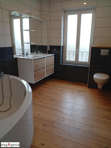 Maison à LAPALISSE, 03120 - 6 pièces 160m²