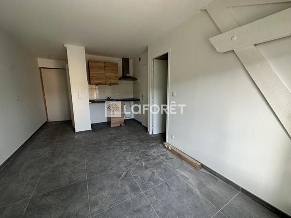 Location appartement Bourgoin-Jallieu - 2 pièce(s) - 29 m² - 625 €/mois