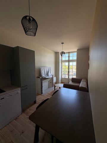 Appartement Bordeaux 5 pièce(s) 67.62 m2