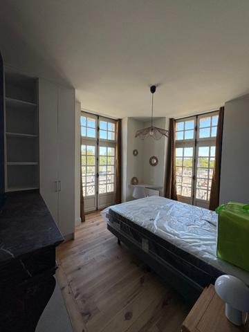 Appartement Bordeaux 5 pièce(s) 67.62 m2