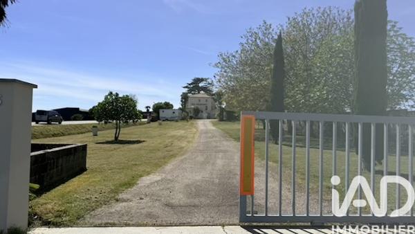 Immeuble à vendre 1 200 m² Calignac