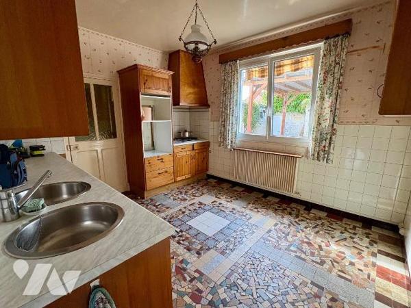 CUCQ, proche de toutes commodités, venez découvrir cette charmante maison de 140m².

Elle se ...