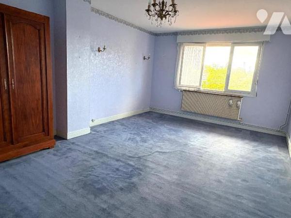CUCQ, proche de toutes commodités, venez découvrir cette charmante maison de 140m².

Elle se ...