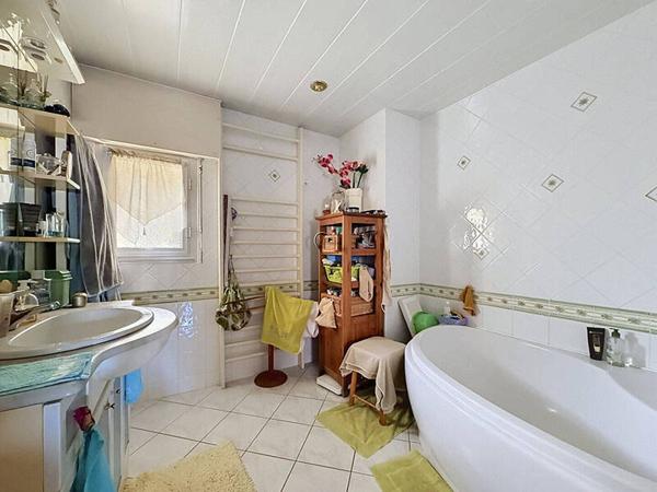 Maison 5 pièces                                        - 44350 Guérande Réf : 131059