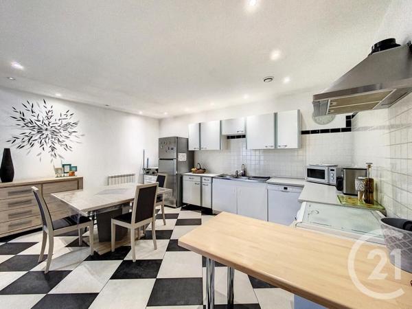 Appartement F4 à vendre  4 pièces - 94 m2 NEMOURS - 77