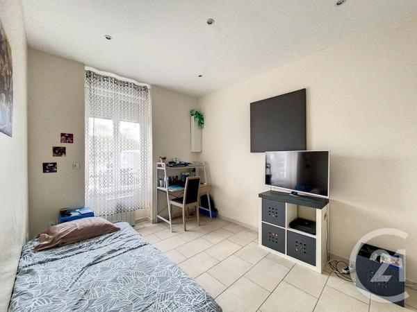 Appartement F4 à vendre  4 pièces - 94 m2 NEMOURS - 77