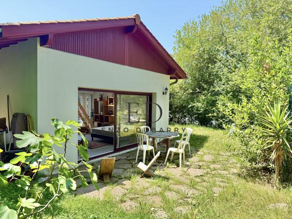 Parking
        
        - 32 m² Exclusivité 135 000 € *