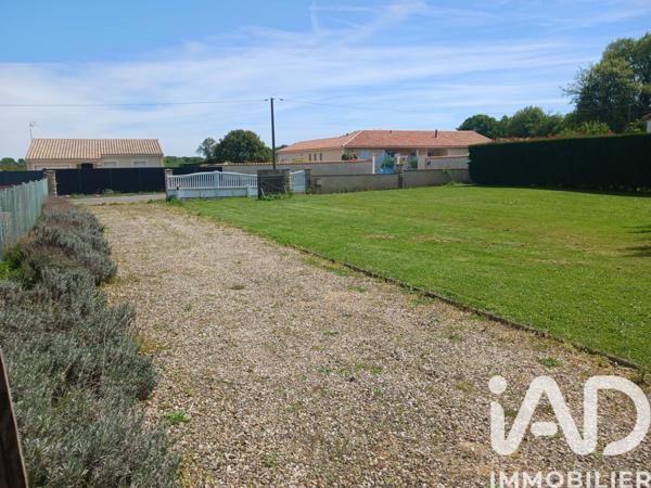 Terrain à vendre 604 m² Gençay