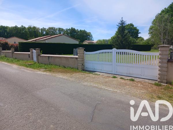Terrain à vendre 604 m² Gençay