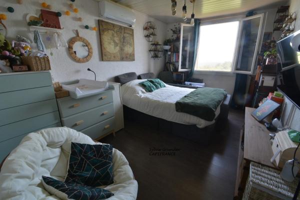 Appartement à vendre Duplex T3 avec grand balcon SAINT SAVOURNIN (13)