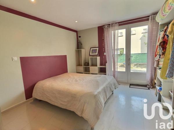 House for sale 5 rooms 106 m² Villeneuve