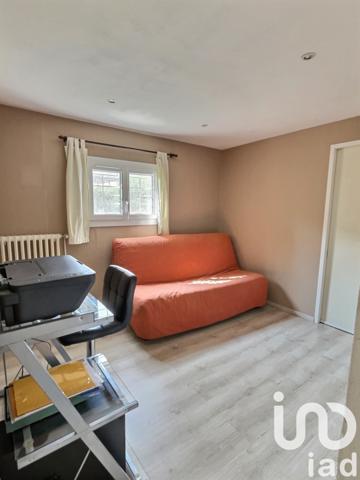 House for sale 5 rooms 106 m² Villeneuve